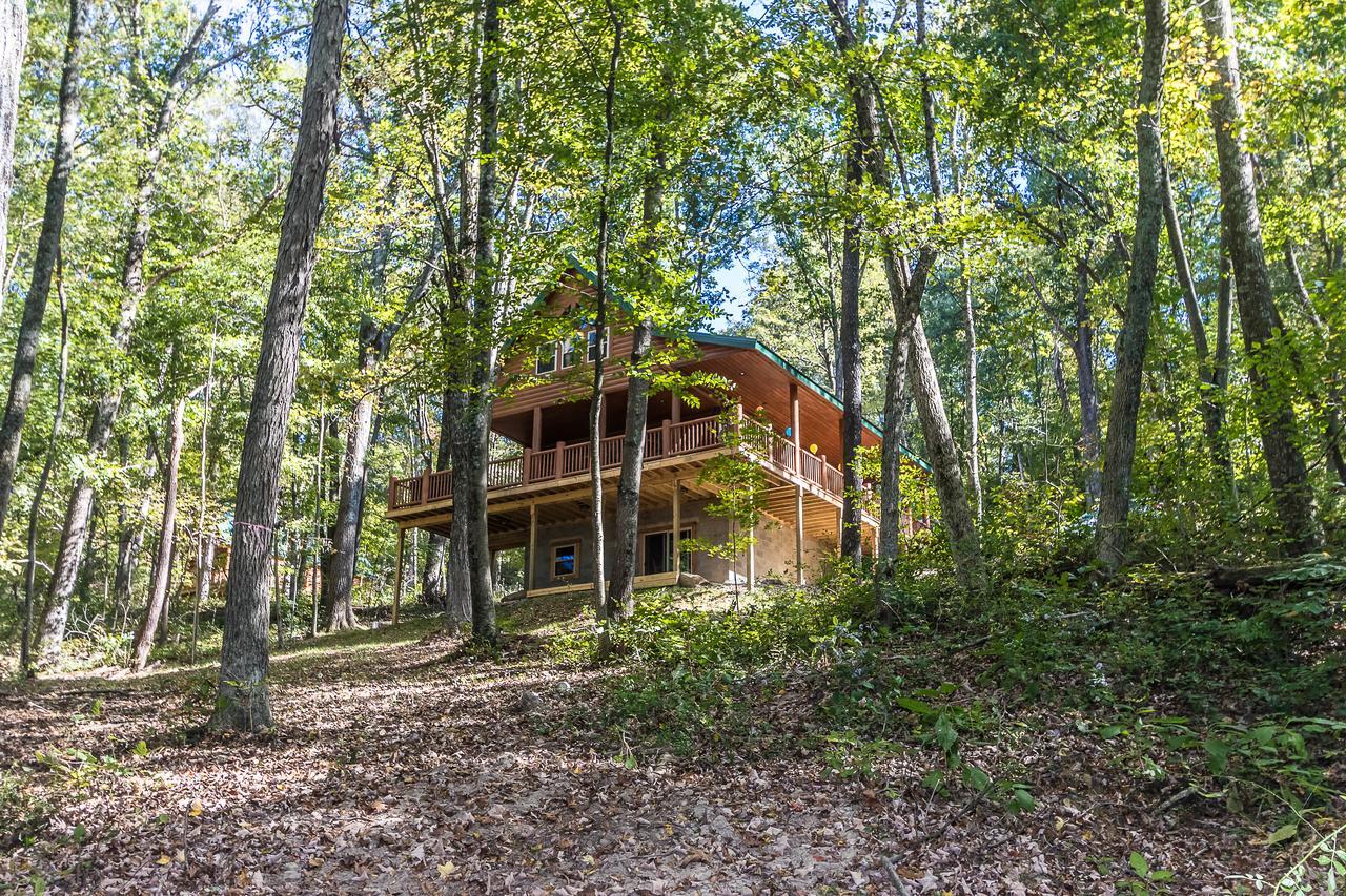 Hocking Hills Cabins & Resort Foxfire Logan Eksteriør bilde