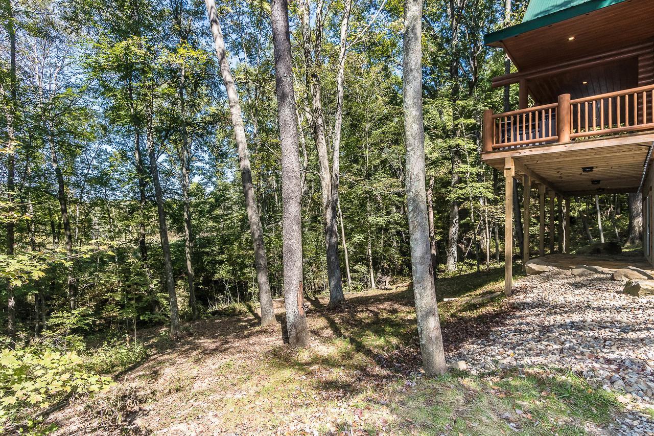 Hocking Hills Cabins & Resort Foxfire Logan Eksteriør bilde