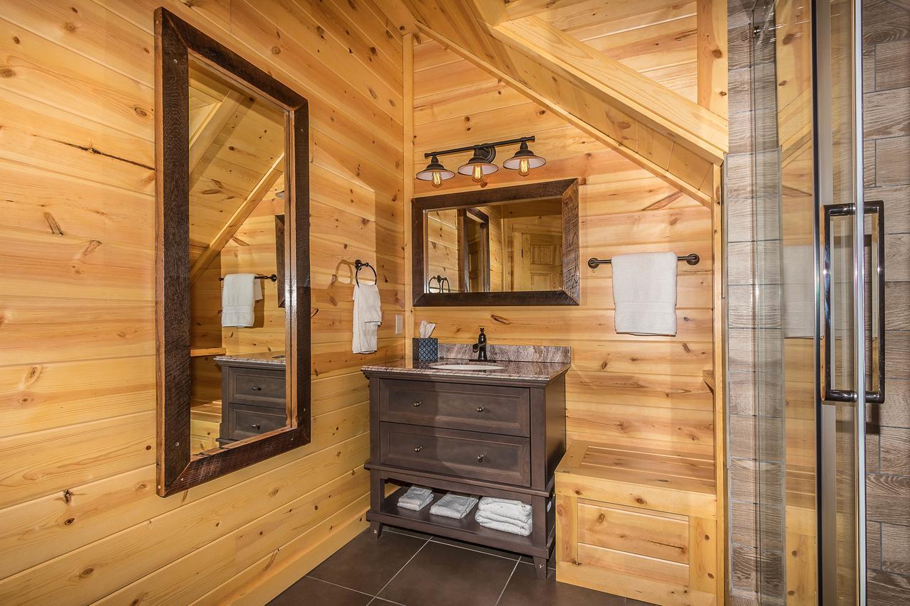 Hocking Hills Cabins & Resort Foxfire Logan Eksteriør bilde