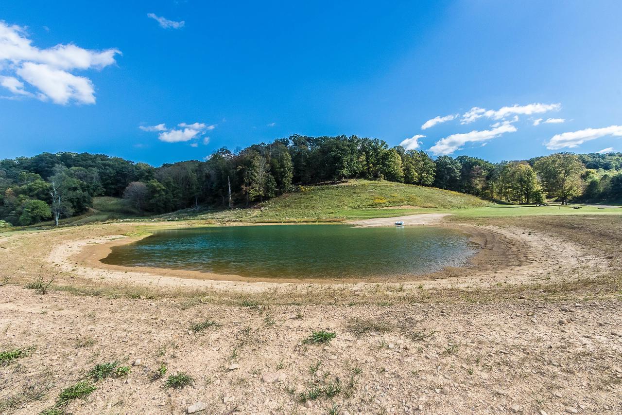 Hocking Hills Cabins & Resort Foxfire Logan Eksteriør bilde